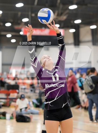 Thumbnail 1 in Desert Hills vs. Salpointe Catholic (Nike Tournament of Champions – Southwest) photogallery.