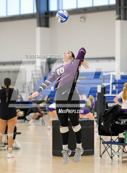 Thumbnail 2 in Desert Hills vs. Salpointe Catholic (Nike Tournament of Champions – Southwest) photogallery.
