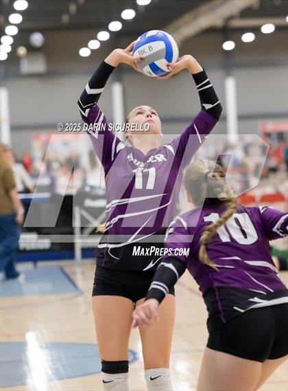 Thumbnail 1 in Desert Hills vs. Salpointe Catholic (Nike Tournament of Champions – Southwest) photogallery.