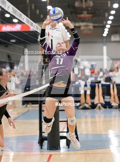 Thumbnail 2 in Desert Hills vs. Salpointe Catholic (Nike Tournament of Champions – Southwest) photogallery.
