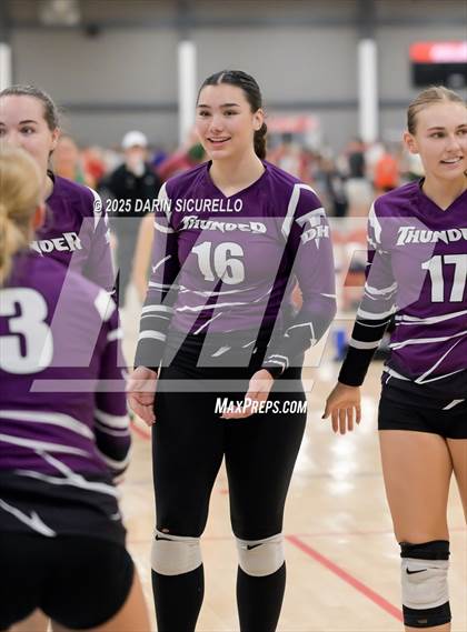 Thumbnail 1 in Desert Hills vs. Salpointe Catholic (Nike Tournament of Champions – Southwest) photogallery.