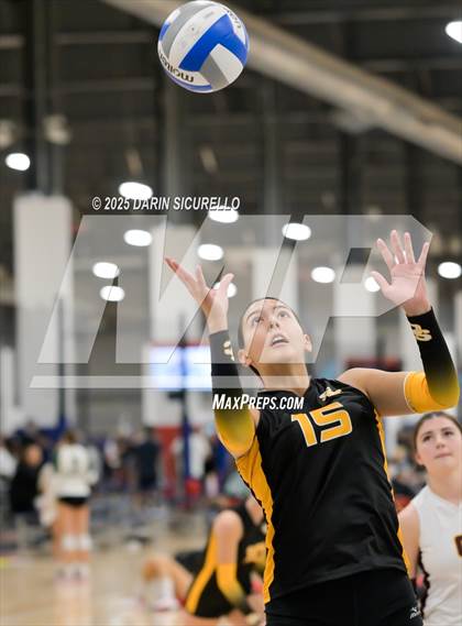 Thumbnail 3 in Desert Hills vs. Salpointe Catholic (Nike Tournament of Champions – Southwest) photogallery.