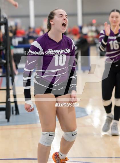 Thumbnail 3 in Desert Hills vs. Salpointe Catholic (Nike Tournament of Champions – Southwest) photogallery.