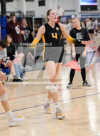 Thumbnail 3 in Desert Hills vs. Salpointe Catholic (Nike Tournament of Champions – Southwest) photogallery.