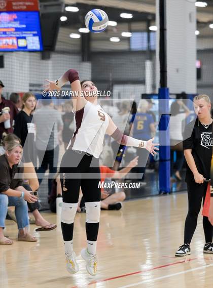 Thumbnail 2 in Desert Hills vs. Salpointe Catholic (Nike Tournament of Champions – Southwest) photogallery.