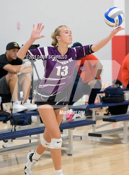 Thumbnail 1 in Desert Hills vs. Salpointe Catholic (Nike Tournament of Champions – Southwest) photogallery.