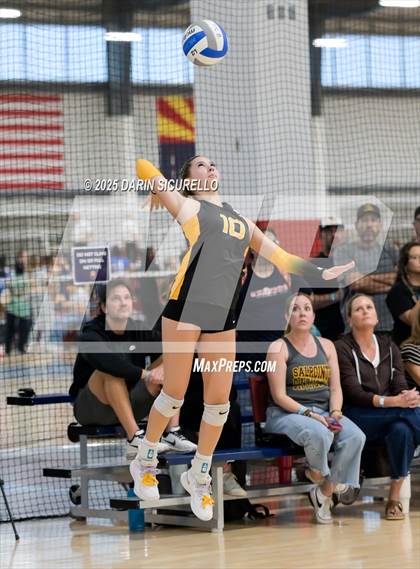 Thumbnail 3 in Desert Hills vs. Salpointe Catholic (Nike Tournament of Champions – Southwest) photogallery.