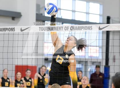 Thumbnail 1 in Desert Hills vs. Salpointe Catholic (Nike Tournament of Champions – Southwest) photogallery.