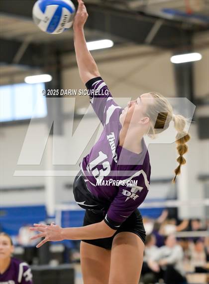 Thumbnail 1 in Desert Hills vs. Salpointe Catholic (Nike Tournament of Champions – Southwest) photogallery.