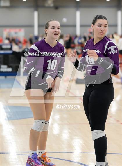 Thumbnail 2 in Desert Hills vs. Salpointe Catholic (Nike Tournament of Champions – Southwest) photogallery.