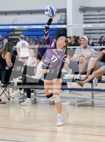 Thumbnail 1 in Desert Hills vs. Salpointe Catholic (Nike Tournament of Champions – Southwest) photogallery.