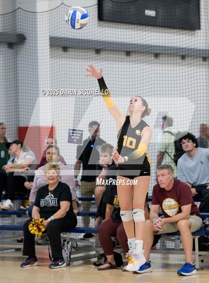 Thumbnail 2 in Desert Hills vs. Salpointe Catholic (Nike Tournament of Champions – Southwest) photogallery.