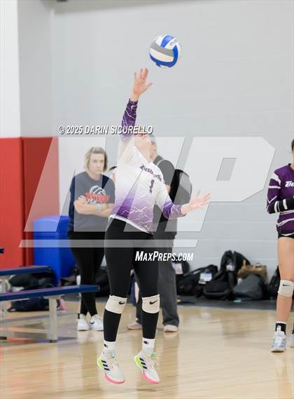 Thumbnail 3 in Desert Hills vs. Salpointe Catholic (Nike Tournament of Champions – Southwest) photogallery.