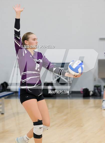 Thumbnail 3 in Desert Hills vs. Salpointe Catholic (Nike Tournament of Champions – Southwest) photogallery.