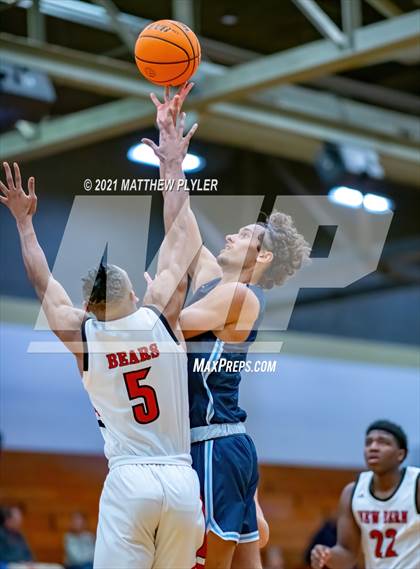 Thumbnail 2 in Hoggard vs New Bern (Holiday in the Pines Tournament) photogallery.