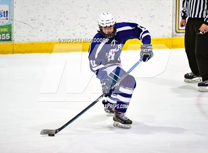 Thumbnail 2 in Randolph vs. Morristown-Beard photogallery.