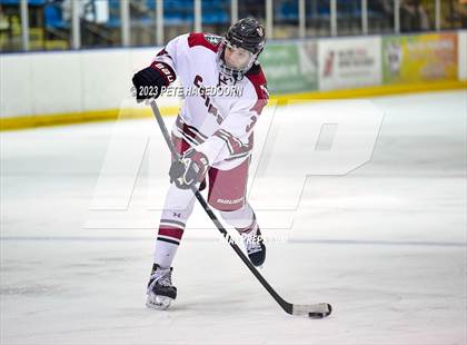 Thumbnail 1 in Randolph vs. Morristown-Beard photogallery.
