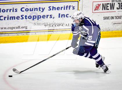 Thumbnail 2 in Randolph vs. Morristown-Beard photogallery.