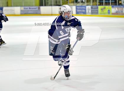 Thumbnail 1 in Randolph vs. Morristown-Beard photogallery.