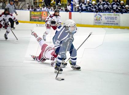 Thumbnail 1 in Randolph vs. Morristown-Beard photogallery.