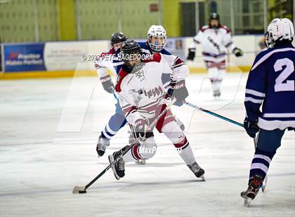 Thumbnail 1 in Randolph vs. Morristown-Beard photogallery.