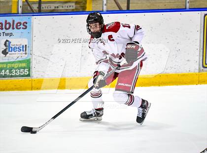 Thumbnail 2 in Randolph vs. Morristown-Beard photogallery.