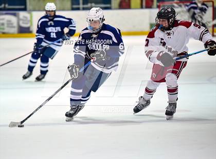 Thumbnail 2 in Randolph vs. Morristown-Beard photogallery.