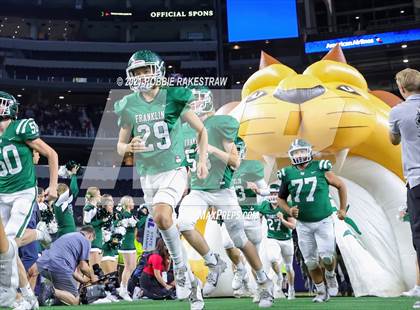 Thumbnail 1 in Gunter @ Franklin (UIL Football 3A D2 Finals) photogallery.