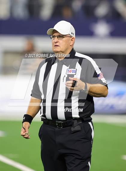Thumbnail 1 in Gunter @ Franklin (UIL Football 3A D2 Finals) photogallery.