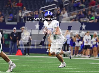 Thumbnail 1 in Gunter @ Franklin (UIL Football 3A D2 Finals) photogallery.
