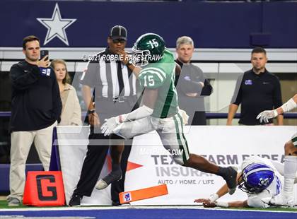 Thumbnail 3 in Gunter @ Franklin (UIL Football 3A D2 Finals) photogallery.