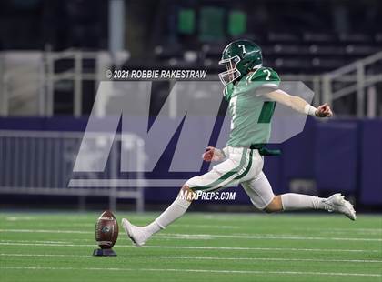 Thumbnail 3 in Gunter @ Franklin (UIL Football 3A D2 Finals) photogallery.