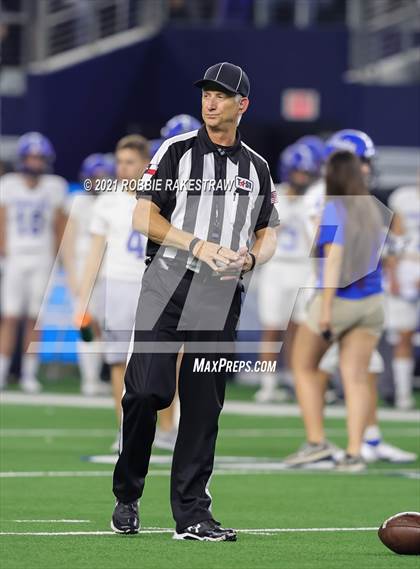 Thumbnail 2 in Gunter @ Franklin (UIL Football 3A D2 Finals) photogallery.