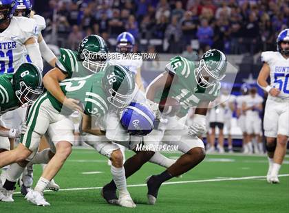 Thumbnail 3 in Gunter @ Franklin (UIL Football 3A D2 Finals) photogallery.