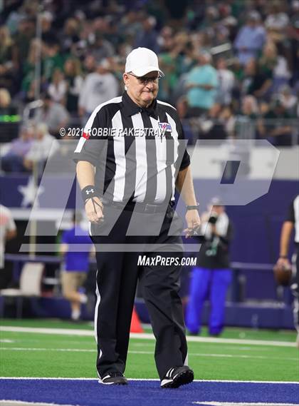 Thumbnail 3 in Gunter @ Franklin (UIL Football 3A D2 Finals) photogallery.
