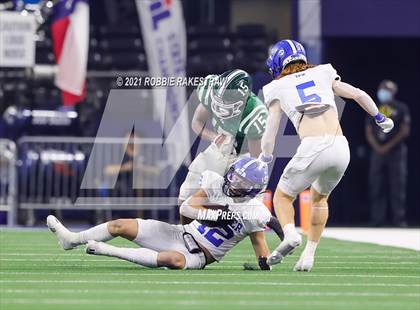 Thumbnail 3 in Gunter @ Franklin (UIL Football 3A D2 Finals) photogallery.