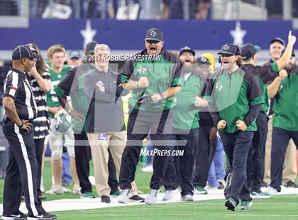 Thumbnail 3 in Gunter @ Franklin (UIL Football 3A D2 Finals) photogallery.