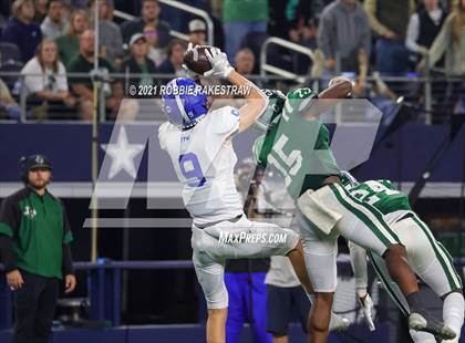 Thumbnail 2 in Gunter @ Franklin (UIL Football 3A D2 Finals) photogallery.
