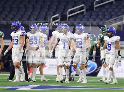 Thumbnail 3 in Gunter @ Franklin (UIL Football 3A D2 Finals) photogallery.