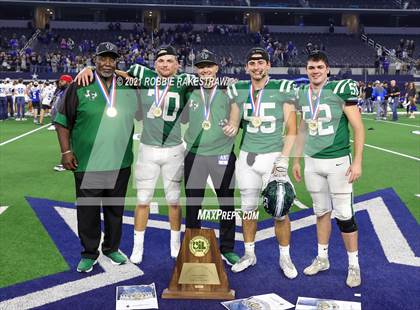 Thumbnail 3 in Gunter @ Franklin (UIL Football 3A D2 Finals) photogallery.