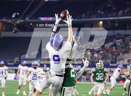 Thumbnail 2 in Gunter @ Franklin (UIL Football 3A D2 Finals) photogallery.