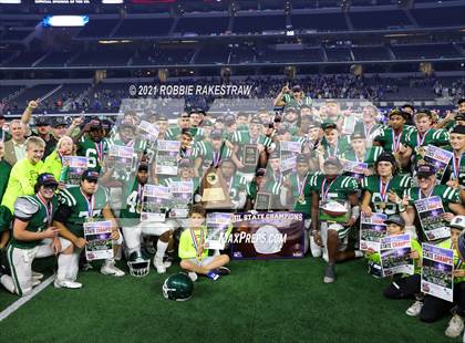 Thumbnail 3 in Gunter @ Franklin (UIL Football 3A D2 Finals) photogallery.