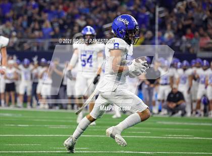 Thumbnail 3 in Gunter @ Franklin (UIL Football 3A D2 Finals) photogallery.