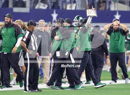 Thumbnail 3 in Gunter @ Franklin (UIL Football 3A D2 Finals) photogallery.