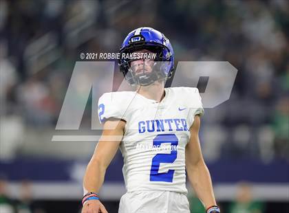 Thumbnail 2 in Gunter @ Franklin (UIL Football 3A D2 Finals) photogallery.