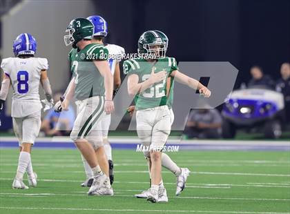 Thumbnail 3 in Gunter @ Franklin (UIL Football 3A D2 Finals) photogallery.