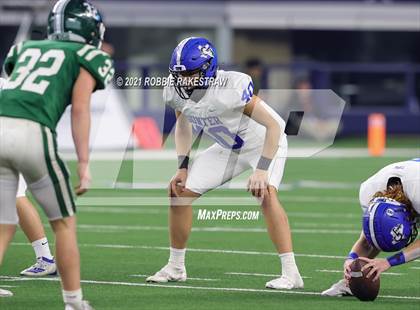 Thumbnail 1 in Gunter @ Franklin (UIL Football 3A D2 Finals) photogallery.