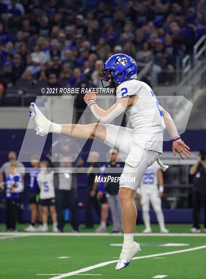 Thumbnail 2 in Gunter @ Franklin (UIL Football 3A D2 Finals) photogallery.