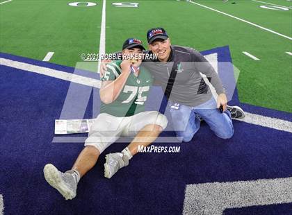 Thumbnail 1 in Gunter @ Franklin (UIL Football 3A D2 Finals) photogallery.