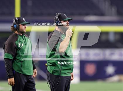 Thumbnail 2 in Gunter @ Franklin (UIL Football 3A D2 Finals) photogallery.
